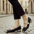 Black / 35