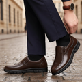 Brown / 37