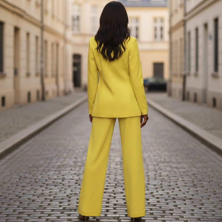 Saco y Pantalones de Pierna Ancha para Mujeres