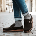 Black / 40