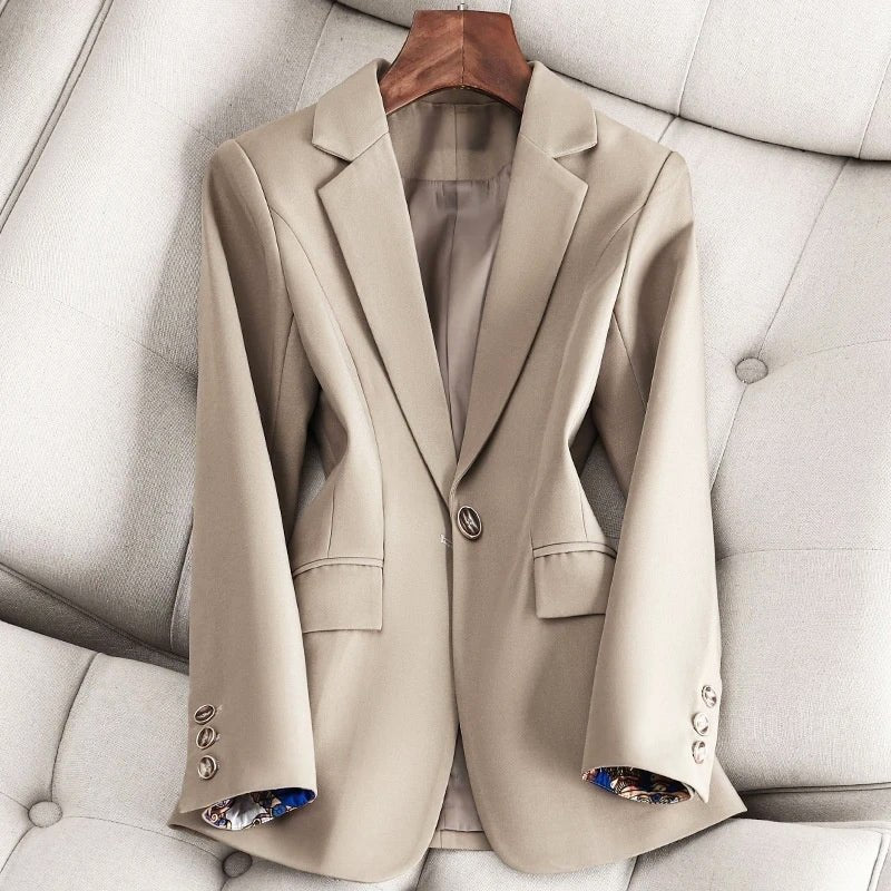 Valentina Rossi Refined Classic Blazer Side