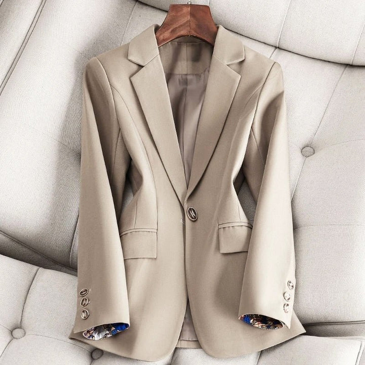 Valentina Rossi Refined Classic Blazer Side